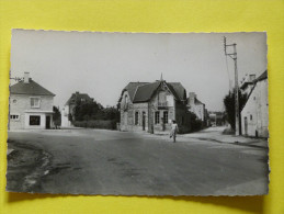 LA GUERCHE DE BRETAGNE     LE BOURIDAL, RUE DE VITRE ET DE VERDUN - La Guerche-de-Bretagne