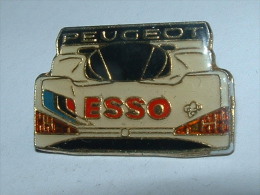 PIN´S - PEUGEOT ESSO ( Prises D'air Rouge) - Peugeot