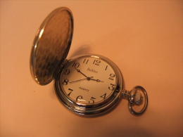 RELOJ DE BOLSILLO CON PILA       POCKET WATCH - Relojes De Bolsillo