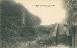 44 - CLISSON - L'Entrée Et L'Escalier Du Château - Clisson