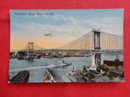 New York > New York City > Bridges & Tunnels  Small Plane Flying  Over Manhattan Bridge Ca 1910 Ref 1155 - Brücken Und Tunnel
