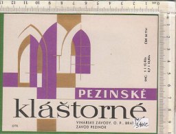 PO3401C# ETICHETTA VINO PEZINSKE KLASTORNE - ZAVOD PEZINOK BRATISLAVA - Vino Bianco