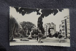 Delcampe - CHATENAY MALABRY / BUTTE ROUGE PLACE FRANCOIS SIMIAND / PETITE ANIMATION - Chatenay Malabry