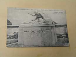 PERONNE...MONUMENT AUX 121 MORTS POUR LA FRANCE ET 36 CIVILS... - Monumentos A Los Caídos