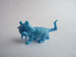 RARE FIGURINE PIERRAFEU - FLINTSTONE - Publicitaire Glaces Ola Portugal 1968 TIGRE PUSS Monochrome Bleu - Sonstige & Ohne Zuordnung