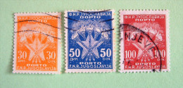 Yugoslavia 1962 Torches And Star - Due Stamps - Oblitérés