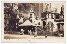 USA - NEW YORK CITY NY - LITTLE CHURCH AROUND THE CORNER C1946 Vintage Real Photo Postcard RPPC  [1719] - Kerken