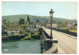 CP,19, ARGENTAT, Le Pont Et Les Vieilles Maisons Sur La Rive De La Dordogne ,ecrite Et Voyagée En 1970 - Argentat