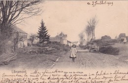 UNE RUE DE VILLAGE - Libramont-Chevigny