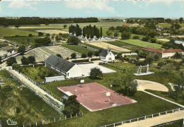 MONTS-SUR-GUESNES      Ac  234-20 A     - VUE AERIENNE   - LE TERRAIN DE JEUX ET LE GROUPE SCOLAIRE - Monts Sur Guesnes