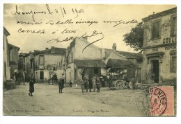 Carte Postale Ancienne 1904 Vergeze  (30) Place Des Ecoles Animée - Vergèze