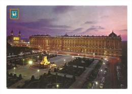 Cp, Espagne, Madrid, Place D'Orient Et Palais Royal, Voyagée 1982 (non Oblitérée) - Madrid