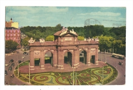 Cp, Espagne, Madrid, Porte D 'Alcala, Voyagée 1961 - Madrid