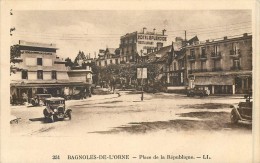 61 BAGNOLES DE L'ORNE - Place De La République - Bagnoles De L'Orne