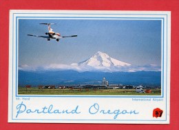 Portland International Airport - Jet Landing - Oregon - USA - Portland