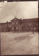 Photo Originale 1915 DAMVILLERS (près Verdun) - La Mairie, Soldats Allemands (17. Bayrische IR) (A55, Ww1, Wk1) - Damvillers