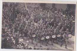 BRUXELLES ENTREE DES SOUVERAINS ET DE L´ARMEE 22 NOVEMBRE 1918 - Fêtes, événements