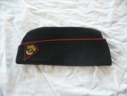 Calot De Maréchal Des Logis Chef Du 2éme Regiment D'artillerie Coloniale - Cascos