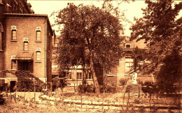 NAMUR INSTITUTION SAINT DOMINIQUE  UNE PARTIE DES BATIMENTS - Namen