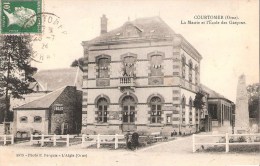 Courtemer (61)  La Mairie Et L'Ecole Des Garçons - Courtomer