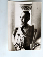 Carte Postale Ancienne : The GAMBIA : A Charming Girl From The Market , Topless - Gambie