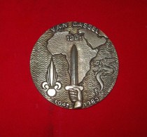 Médaille En Bronze 104ème Promo 1983  ENSOA Sergent Chef Van Cassel Mort Héroïquement En 1961 - Francia