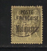 MADAGASCAR N°  21 Obl. Signé R.Calves - Oblitérés