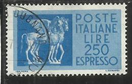 ITALIA REPUBBLICA ITALY REPUBLIC 1968 1976 ESPRESSI SPECIAL DELIVERY ESPRESSO PEGASO 1974 LIRE 250 USATO USED OBLITERE' - Poste Exprèsse/pneumatique