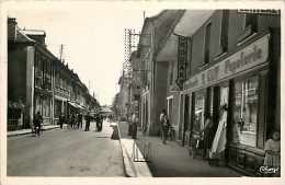 Isère - Ref. L 12 - Les Avenières - Grande Rue - Imprimerie - Papeterie Guy -enseigne Publicité Kodak -carte Bon état - - Les Avenières