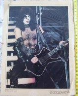 KISS-ROCK STAR,0NE PAGE FROM CIRCUS MAGAZINE - Affiches & Posters