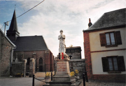 80.  NOYELLES.   L'EGLISE ET LE MONUMENT AUX MORTS.   BEAU PLAN.   EXEMPLAIRE UNIQUE. - Noyelles-sur-Mer