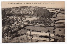 CP , 72 , SAINT-LEONARD-DES-BOIS , Le Coin Des Touristes   Vierge - Saint Leonard Des Bois