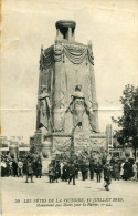 LES FÊTES DE LA VICTOIRE, 14 JUILLET 1919 - Monument Aux Morts Pour La Patrie (Belle Animation) 1 Pli - Monuments Aux Morts