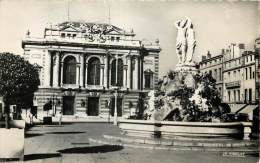 MONTPELLIER LE THEATRE ET LA FONTAINE DES TROIS GRACES - Montpellier