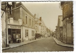 CPSM NEUVY LE ROI (Indre Et Loire) - Rue De La Fontaine - Neuvy-le-Roi