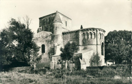 Vaux-sur-Mer  L'Eglise  L'Abside Romane  Cpsm Format    Cpa - Vaux-sur-Mer