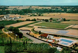 CPM  GRACAY      Un Coin Du Village ,la Piscine ,les Terains De Sports  ,le Camping  Et Les Environs Vu Du Ciel - Graçay