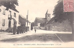 MIREBEAU S/ BEZE - Place Des Marronniers Et Eglise - Mirebeau