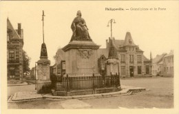 PHILIPPEVILLE - Grand' Place Et La Poste - 2 Scans  (VINTAGE POSTCARD) - Philippeville