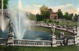 TORINO 1954 - PARCO DEL VALENTINO - FONTANA MONUMENTALE - ANIMATA - AUTO - C692 - Parcs & Jardins
