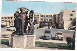 CACHAN 94 Ecole Normale Supérieure De L'Enseignement Technique  2 Cv Citroen  4cv Et Fregate Renault  Aronde Simca - Cachan