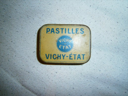 PETITE BOITE  FER  PASTILLES VICHY ETAT - Boîtes