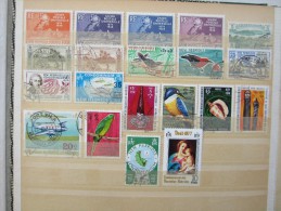 VEND BEAU LOT DE TIMBRES DES NOUVELLES - HEBRIDES !!!! - Lots & Serien