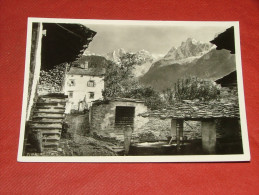 SOGLIO  -  Dorfbrunnen    - (2 Scans) - Soglio