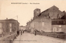 ROQUEFORT RUE GAMBETTA ANIMEE - Roquefort