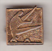 USSR Russia Old Pin Badge - Sport - Gymnastics - Gymnastiek