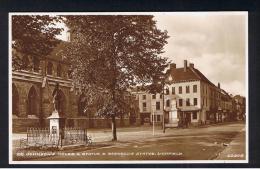 RB 977 - Real Photo Postcard - Dr Johnson's House & Statue - Boswell's Statue - Lichfield Staffordshire - Other & Unclassified