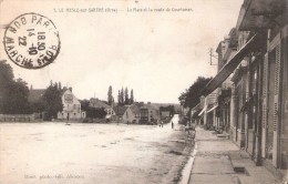 Le Mêle-sur-Sarthe  (61) La Place Et La Route De Courtomer - Le Mêle-sur-Sarthe