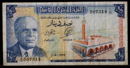 Tunesien , Tunisia , Tunisie 1/2 Dinar Banknote 1965 - Tusesië