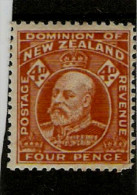 NEW ZEALAND 1909 - 1916 4d ORANGE-RED SG 390 PERF 14 X 14½ MOUNTED MINT Cat £26 - Nuevos